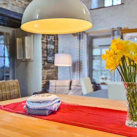 Polean Farm Cottages - With Free Animal Feeding And Pony Rides And Free Access To A Nearby Pool Looe Exterior photo