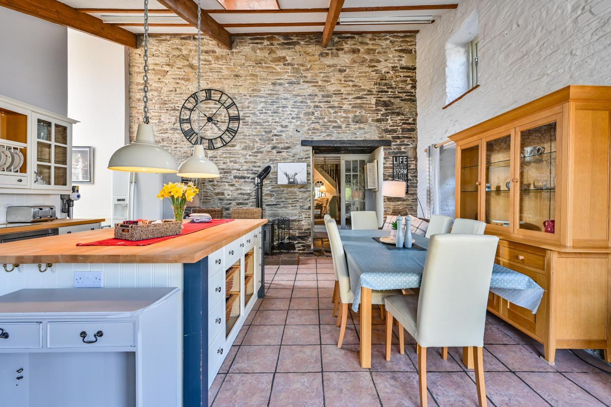 Polean Farm Cottages - With Free Animal Feeding And Pony Rides And Free Access To A Nearby Pool Looe Exterior photo