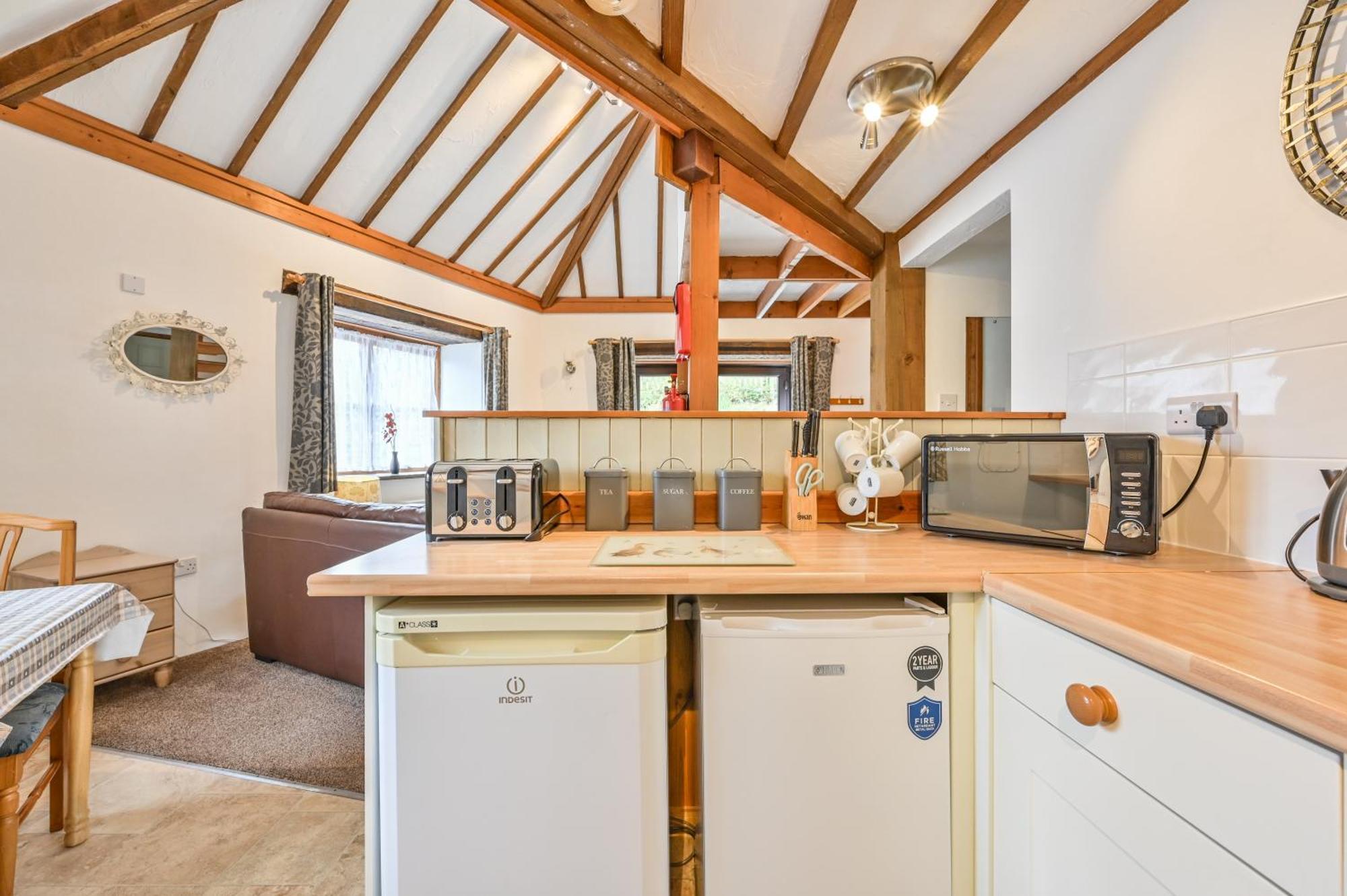 Polean Farm Cottages - With Free Animal Feeding And Pony Rides And Free Access To A Nearby Pool Looe Room photo