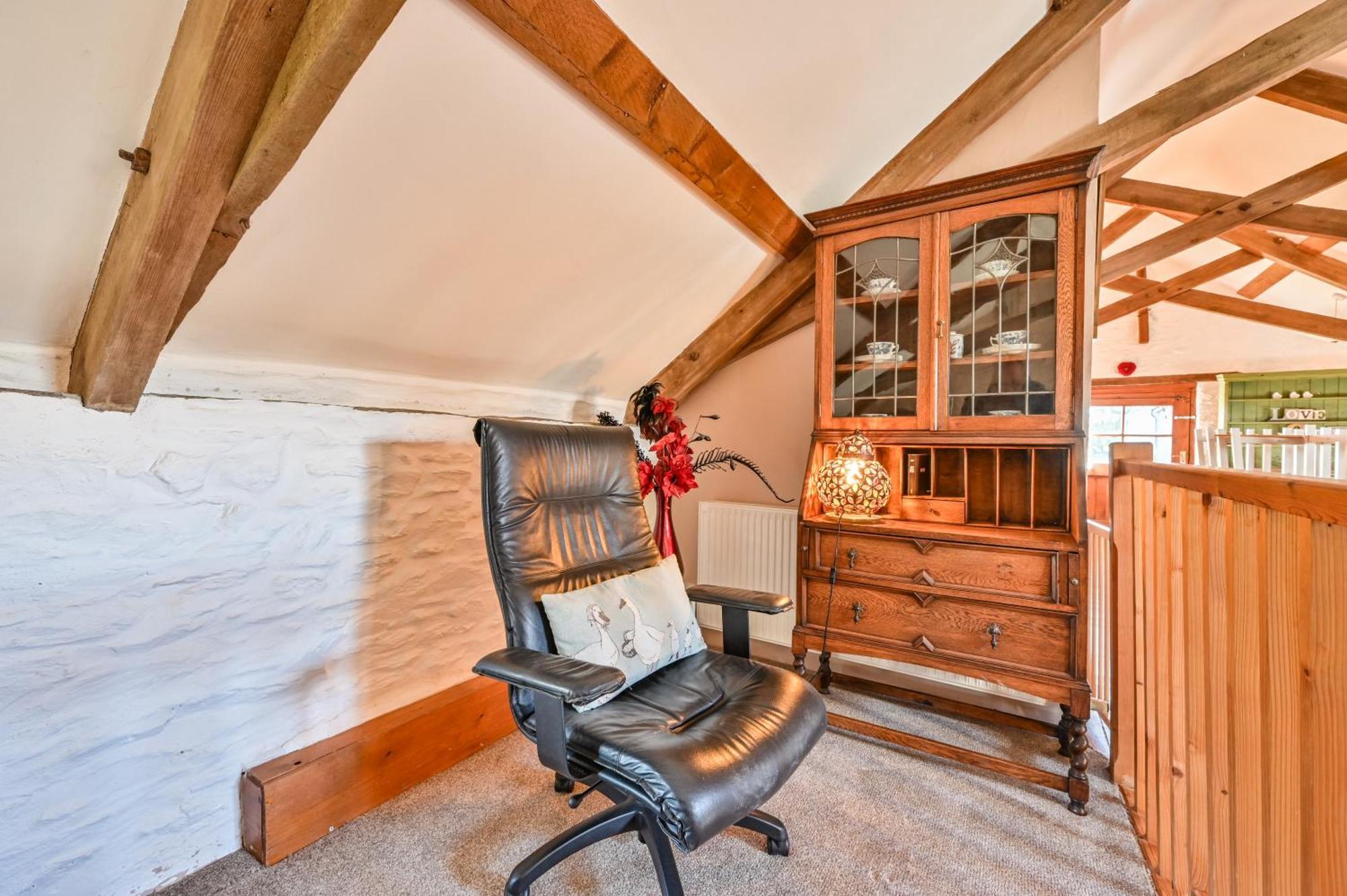 Polean Farm Cottages - With Free Animal Feeding And Pony Rides And Free Access To A Nearby Pool Looe Room photo