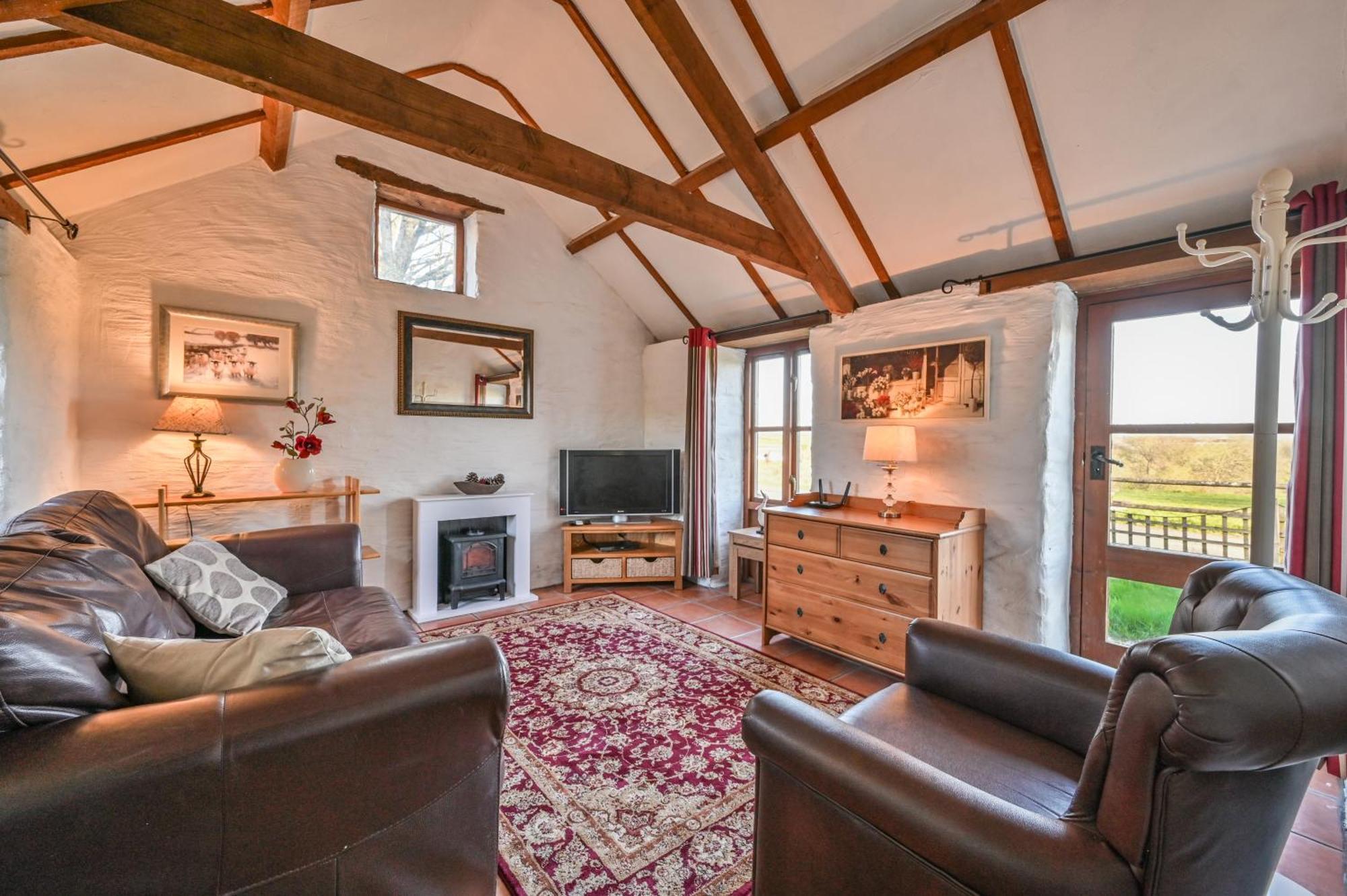 Polean Farm Cottages - With Free Animal Feeding And Pony Rides And Free Access To A Nearby Pool Looe Room photo