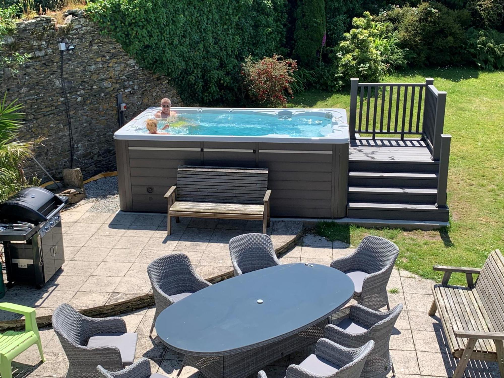Polean Farm Cottages - With Free Animal Feeding And Pony Rides And Free Access To A Nearby Pool Looe Exterior photo